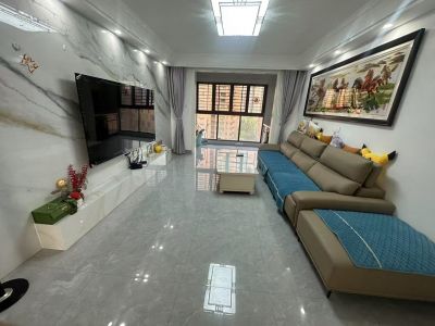 泽徽苑精装大三房双阳台+储藏室127平98万