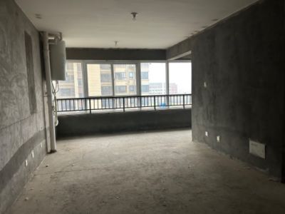 谊华雍景府95平方毛坯三室两厅低楼层