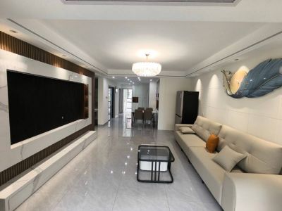 华地森林语洋房98平三室两厅 好楼层