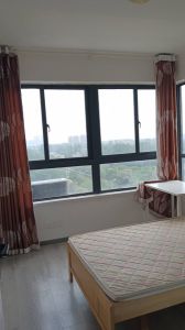 下塘孔雀城观溪苑4期三室一厅90平中装60万