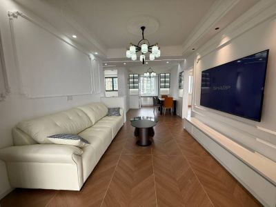 京冠御园华府三室两厅精装未住过89平方看房钥匙在手能按揭贷款全天采光，直接可以拎包入住