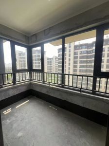 北城正荣风园纯毛坯洋房三房90平78万