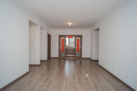 北城万科公园大道 127平米，四室两厅两卫，双阳台全天无遮挡，小区楼王最好的楼层能按揭贷款看房方便急售118万