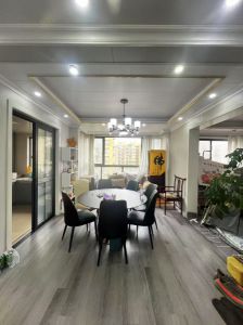 世纪城颐徽苑精装大四房141平方115万可谈