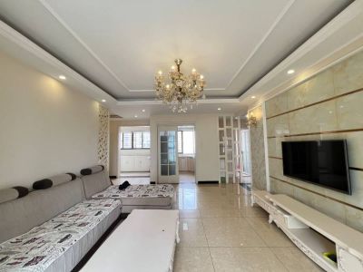 北城世纪城泽徽苑，四室两厅两卫双阳台，全天采光看房，有钥匙精装修，家电家具全送急售85万130平米