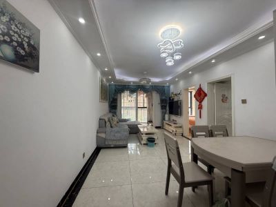 北城力高共和城两室两厅精装75平  急售45万能按揭