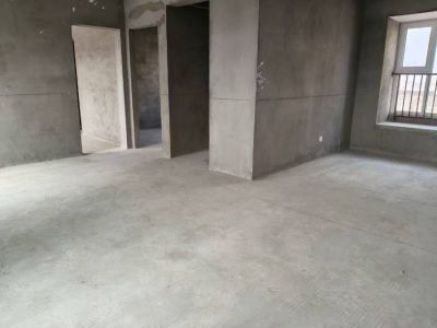 南湖佳苑120平三室两厅 好楼层