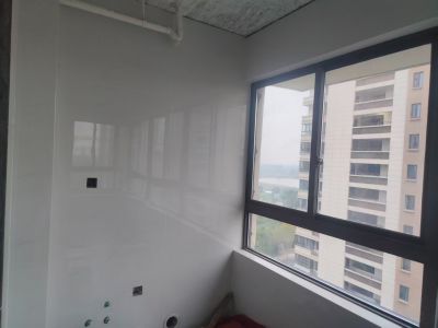 谊华雍景府黄金楼层半装修四室两厅两卫114平方72万