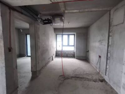 城改公园首府113平方三室两厅 中上等楼层