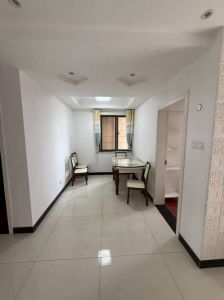 御景天成二室二厅89平方精装修每月1100